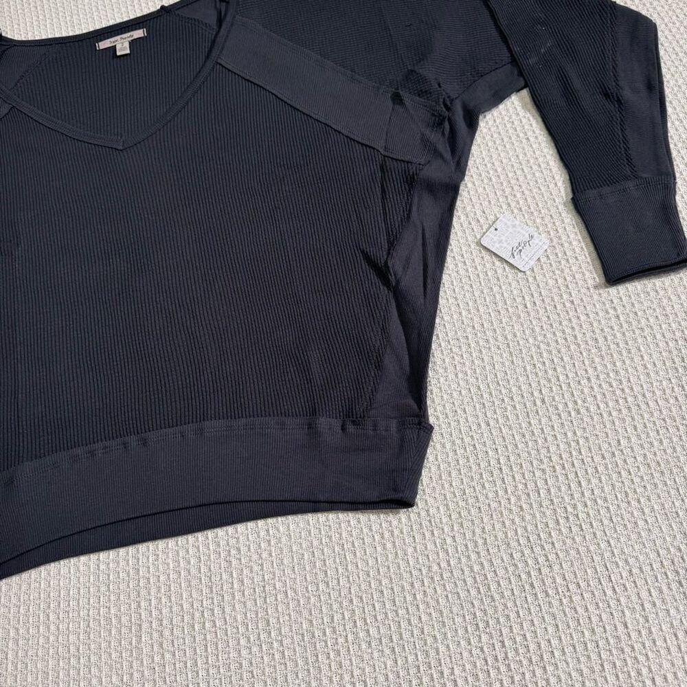 Free-people Thermal Womens Small Black Santa Clara Shirt Top V Neck NWT - Picture 5 of 8